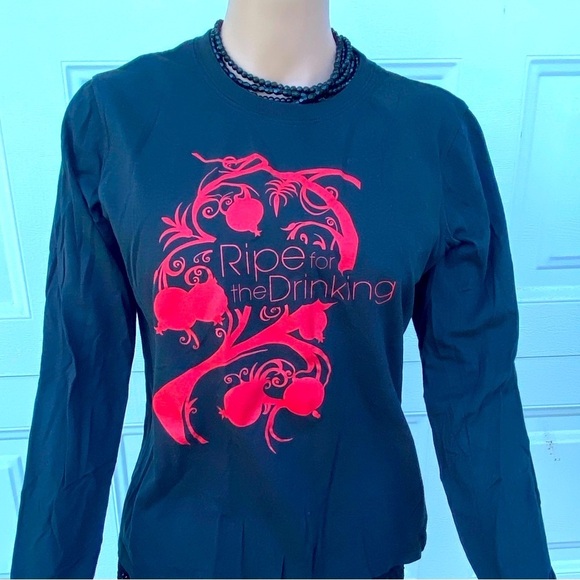 Tops - Dekuyper Black Graphic Long Sleeve Top